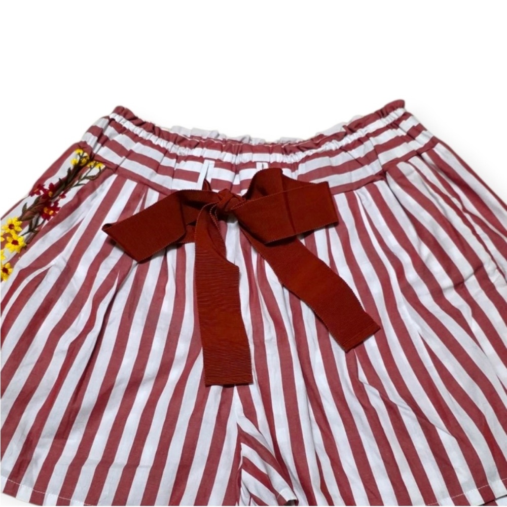 Silvia Tcherassi Giorgio Red and White Stripe Embroidered High Rise Shorts - Picture 3 of 6